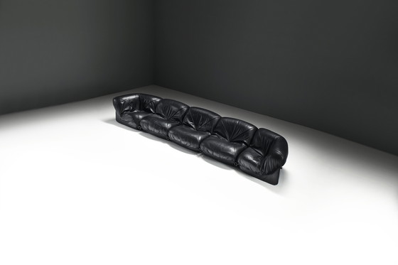 Image 1 of Prachtige Patate modulaire sofa in origineel zwart leer voor Airborne - Frankrijk