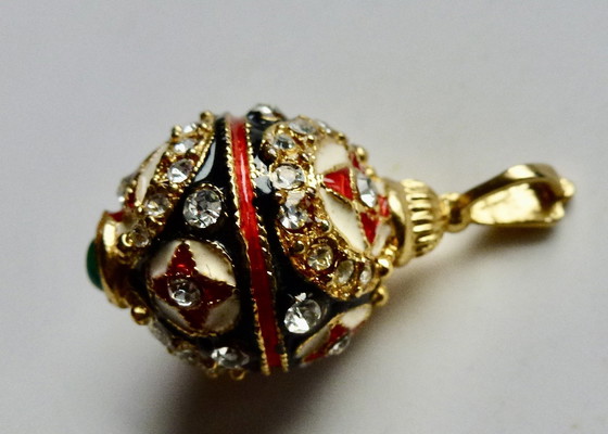 Image 1 of Fabergé Eihanger - Swarovski Kristallen - Verguld - Cloisonne Email.