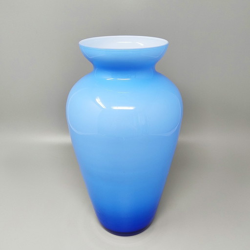 1960S Verbazingwekkende blauw gejatte vaas van Murano-glas. Gemaakt in Italië