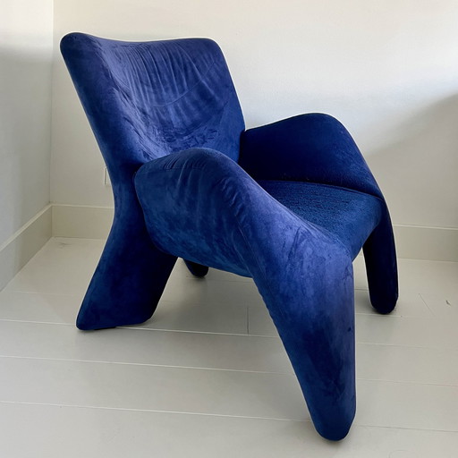 Leolux Echnaton fauteuil blauw alcantara