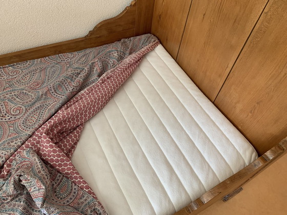 Image 1 of Vintage eikenhouten bed + op maat gemaakt matras