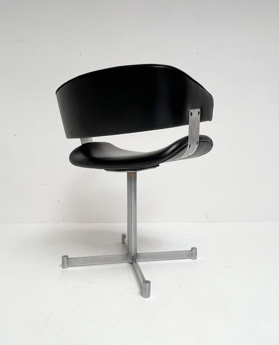 Image 1 of Zwartlederen Artifort Fauteuil, 1970'S