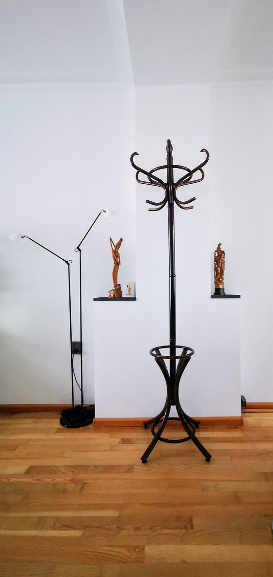 Image 1 of Kapstok In Thonet-Stijl. Jaren 70, Bruin. Hout