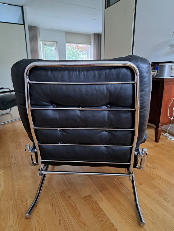 Image 1 of Vintage Zwarte Leren Loungefauteuil