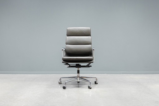 Eames Ea219 Softpad Bureaustoel