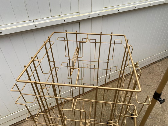 Image 1 of Spinner Display Foto Ansichtkaart Houder Draaibaar Op Wielen Goud