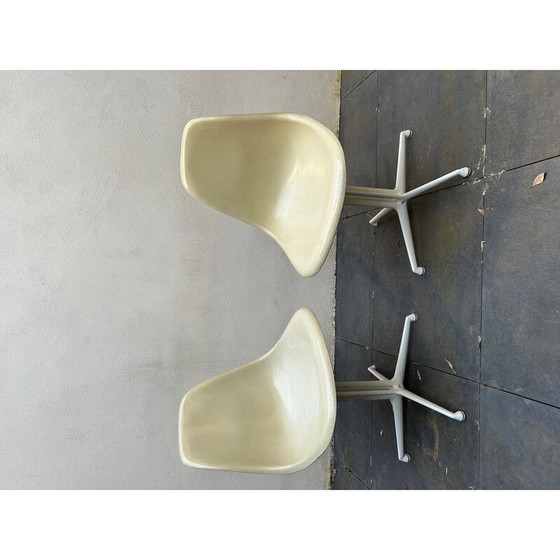 Image 1 of Paar vintage La Fonda glasvezel stoelen van Charles en Ray Eames voor Herman Milleer, 1960