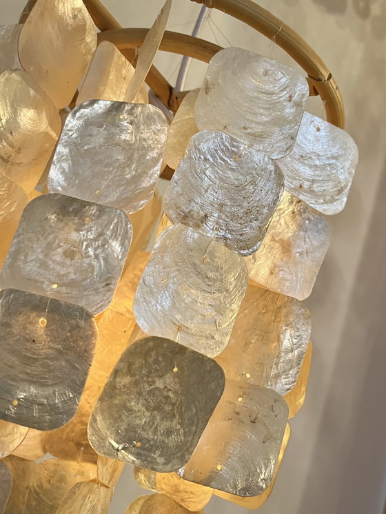 Image 1 of Capiz hanglamp kroonluchter vintage opaline parelmoer 