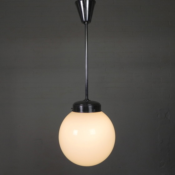 Image 1 of Art Deco Hanglamp Met Witte Bol, Jaren 30