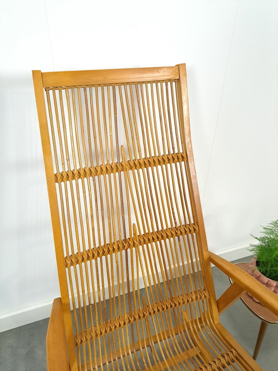 Image 1 of Design Hellerau Rotan Schommelstoel