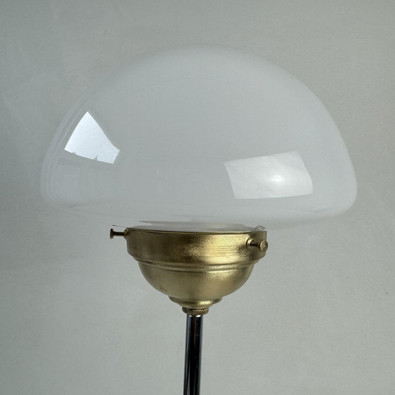 Image 1 of Antieke Grote Vintage Opaline Tafellamp