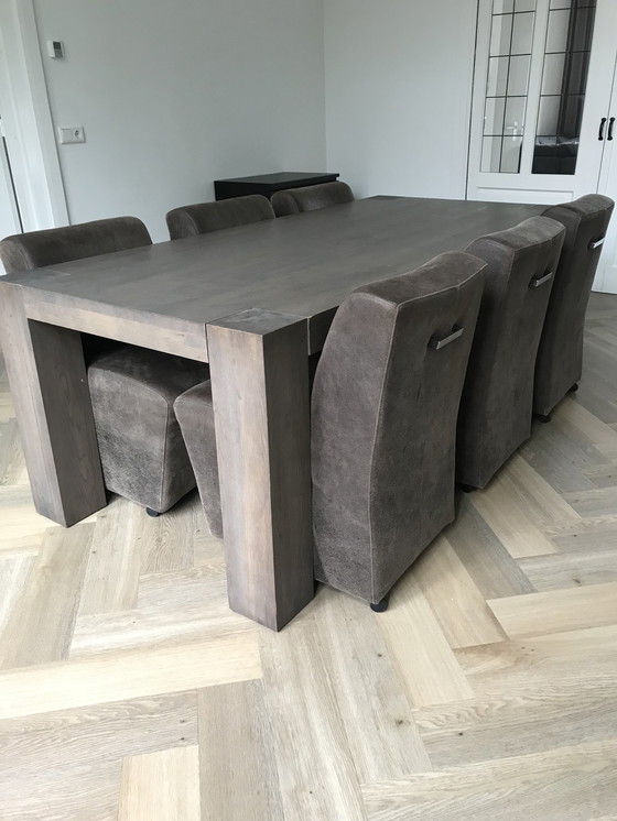 Image 1 of Quint Eettafel En 6 Mountain-Vinsion Stoelen