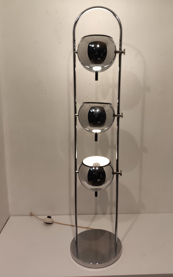 Image 1 of Vintage chromen eye ball vloerlamp