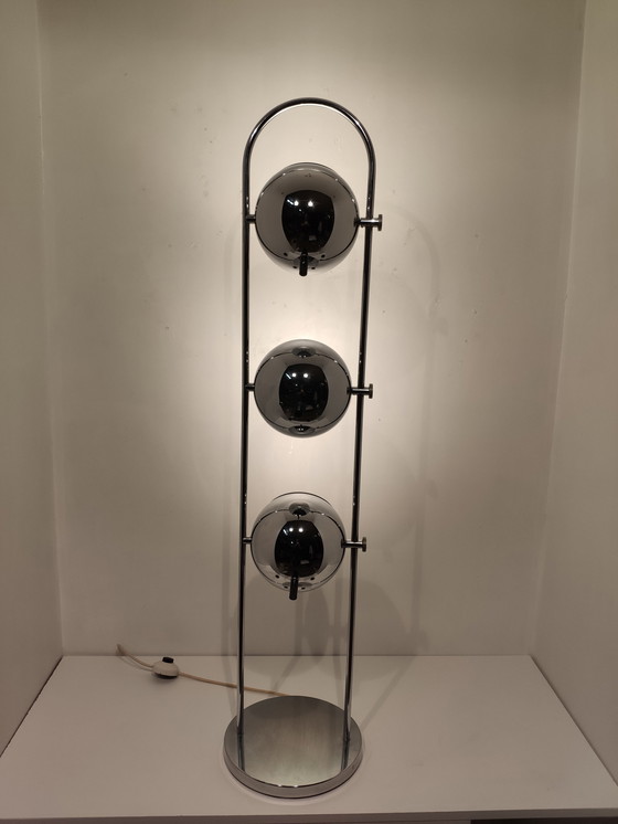 Image 1 of Vintage chromen eye ball vloerlamp