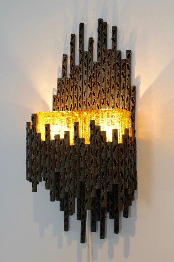 Image 1 of Brutalist sculpturale wandlamp van Marcello Fantoni