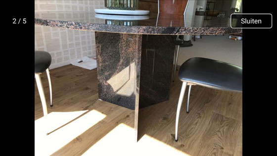 Image 1 of Roche Bobois Granieten tafel