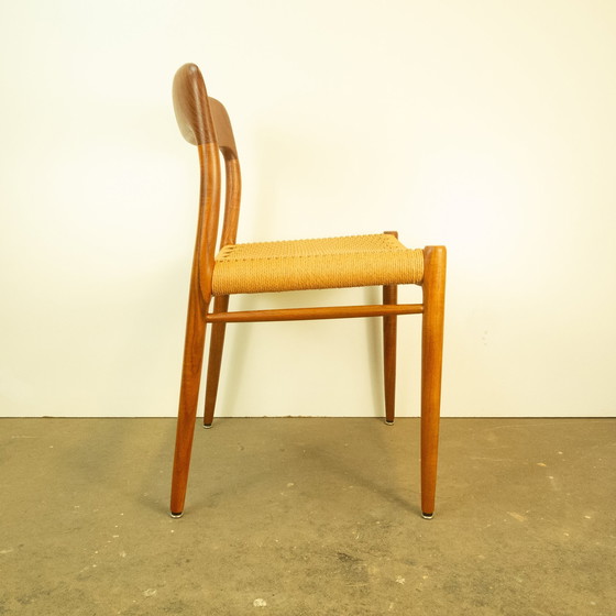 Image 1 of Eettafelstoelen, model 75 van Niels Otto Möller, teakhout en papierkoord, jaren 1960