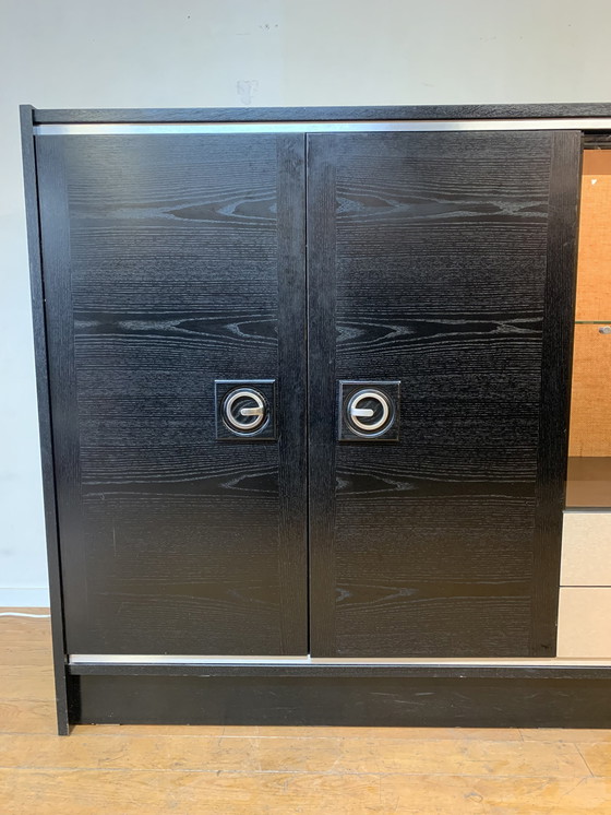 Image 1 of Zwartgeverfde Credenza Hout Met Zilverkleurige Elementen