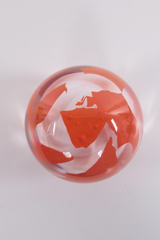 Image 1 of Granna glasbruk Paperweight oranje wit Zweden,1960 