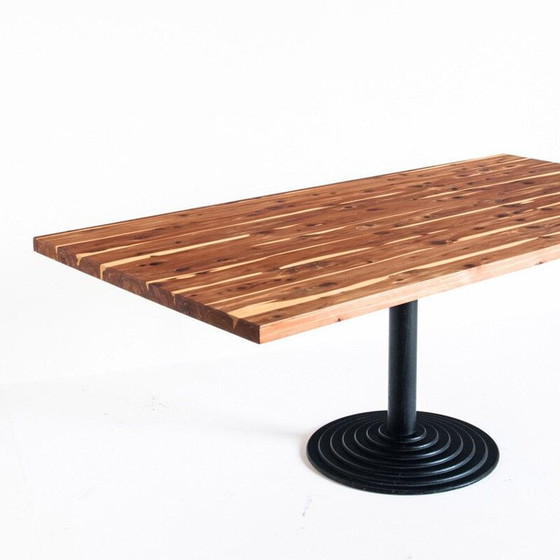 Image 1 of Vintage tafel in massief cipressenhout met centrale poot