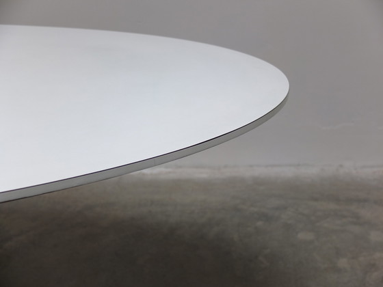 Image 1 of Ovale sokkel Tafel Van Alfred Hendrickx Voor Belform, 1960