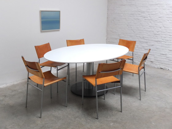 Image 1 of Ovale sokkel Tafel Van Alfred Hendrickx Voor Belform, 1960