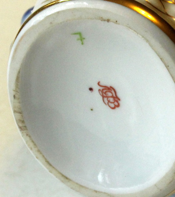 Image 1 of Zeldzame karaf met wijndecoratie kobaltblauw-wit-goud, keramiek, handgemaakt, vintage