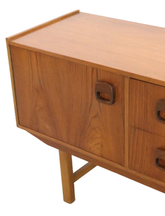 Image 1 of Compact sideboard 'Northill' 