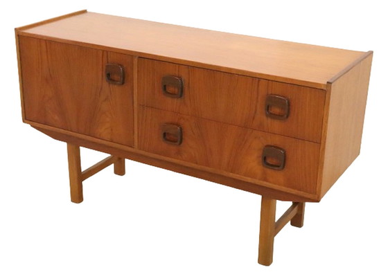 Image 1 of Compact sideboard 'Northill' 