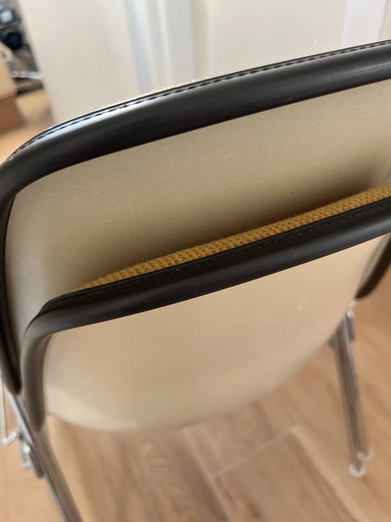 Image 1 of 2X Vintage Glasvezel Dss Stapelstoel Vitra