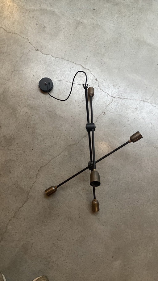 House Doctor Lamp “Molecular” - Zwart Metaal / Messing