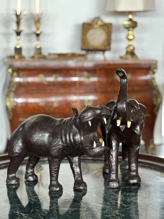 Image 1 of Vintage leren nijlpaard & olifant