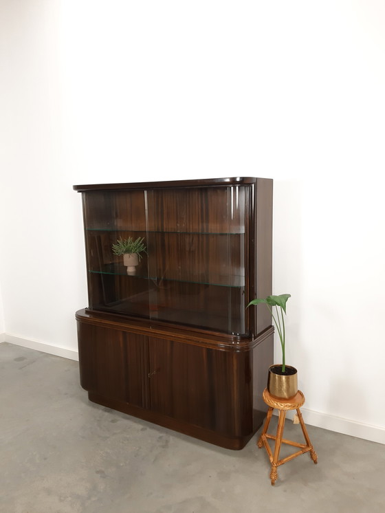Image 1 of Vintage art deco donker fineer vitrinekast