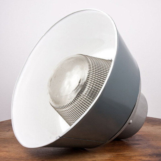 Image 1 of Vintage industriële lamp met prismatisch glas uit Polen, jaren 1970