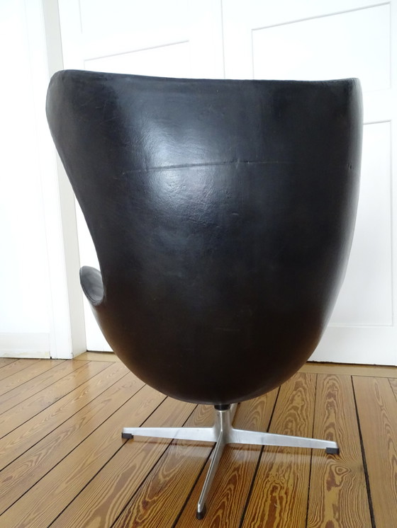 Image 1 of Fritz Hansen Egg-Chair + poef van Arne Jacobsen