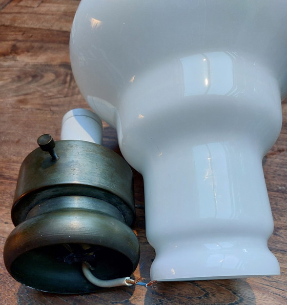 Image 1 of Witte Melkglas Art Deco Design Jaren’70 Plafond Lamp Incl. Metalen Ophang