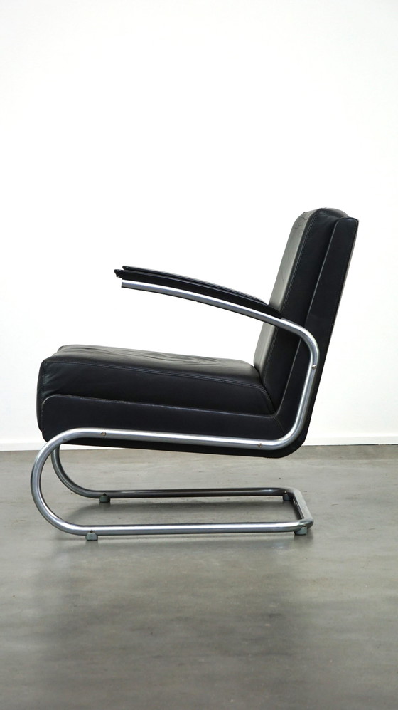 Image 1 of Vintage rundleren Bauhaus design fauteuil