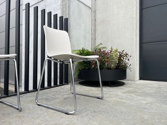 Image 1 of 7 X Vitra Hal Sledge Stoelen