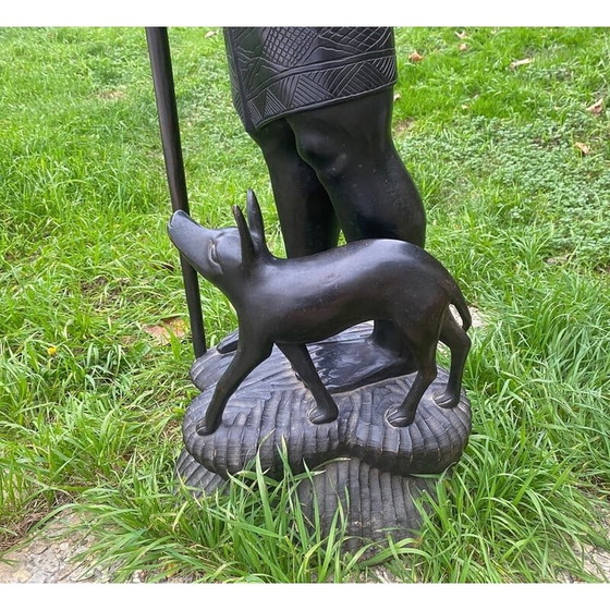 Image 1 of Vintage houten beeld van een jonge vrouw en haar hond, Filippijnen 1950