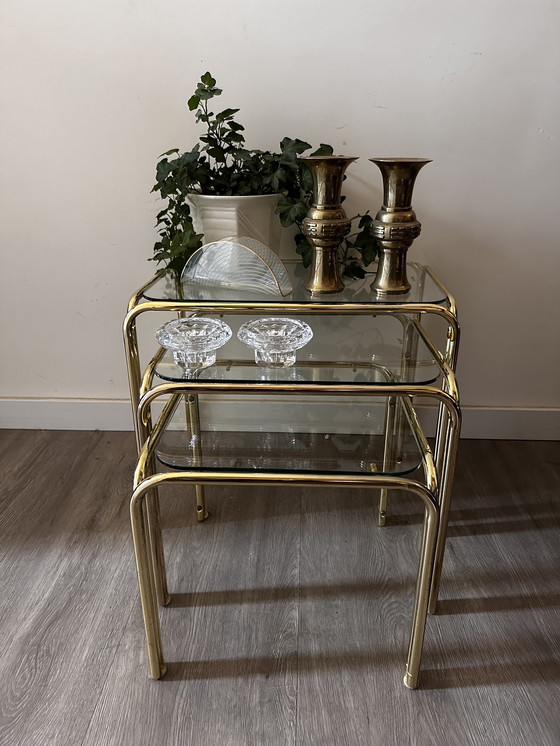 Image 1 of Mimi set Nesting tables messing