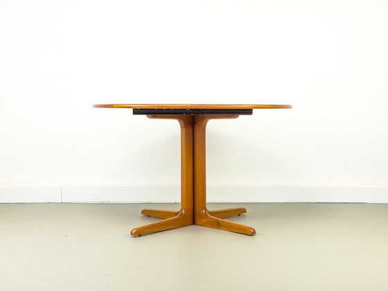 Image 1 of  Deense ronde teakhouten eettafel met verlengstukken van CFC Silkeborg, 1970