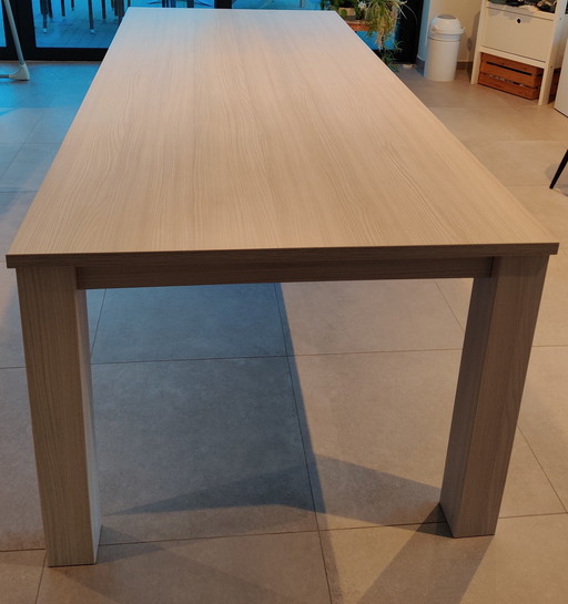 Moderne eettafel