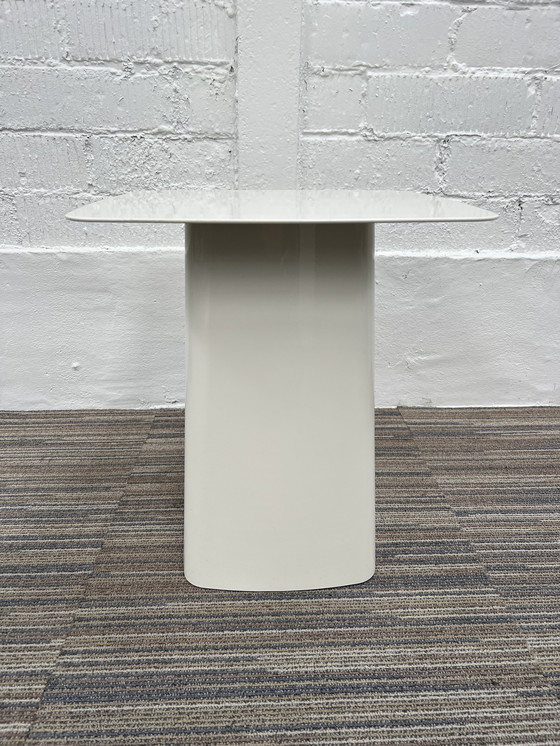 Image 1 of 1X Metal Side Tabel Vitra S