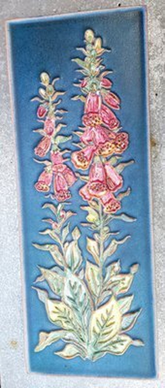 Image 1 of Duits handgemaakt keramisch wandpaneel met bloemen van Karlsruher Majolika, 1960S