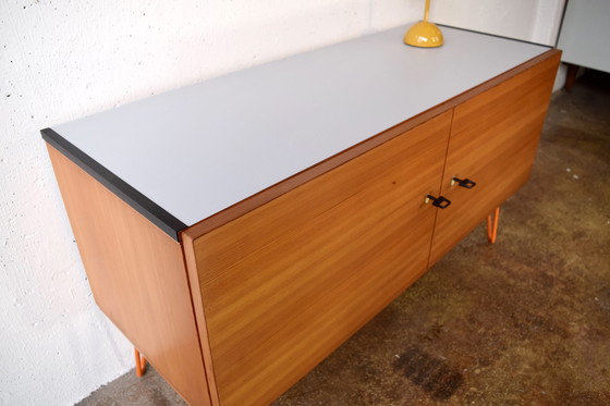 Image 1 of Klein Vintage Dressoir 1960