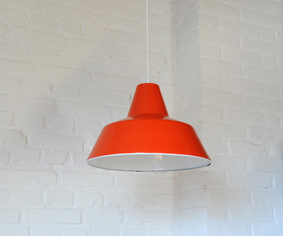 Image 1 of Vintage donker oranje emaille hanglamp