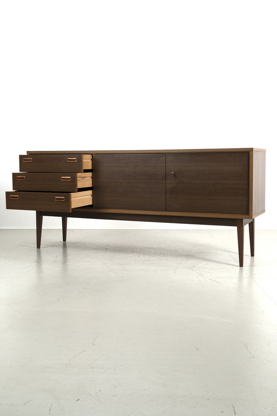 Image 1 of Mid-eeuwse dressoir