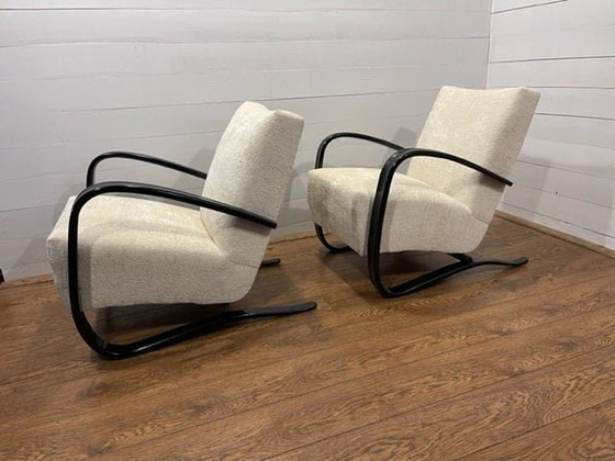 Image 1 of Set van 2 Jindrich halabala H269 Loungestoelen wit bouclÃ©