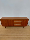 Vintage sideboard / dressoir teak fineer jaren 70