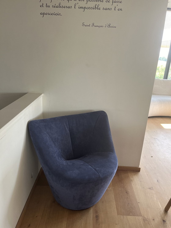 Image 1 of Ligne Roset Alcantata Fauteuil Blauw Mauve Nieuw